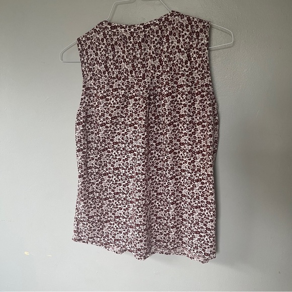 GAP Sleeveless Floral Blouse – Size Small – Maroon Brown & White Print - Picture 4 of 7